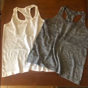 Like New Pair of LULULEMON Swifty Tech Tanks 10